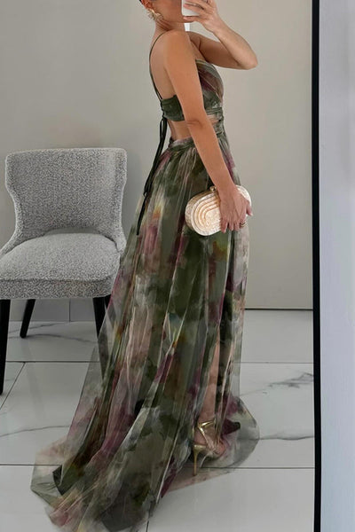 Gisele - Flattering Floral Maxi Dress