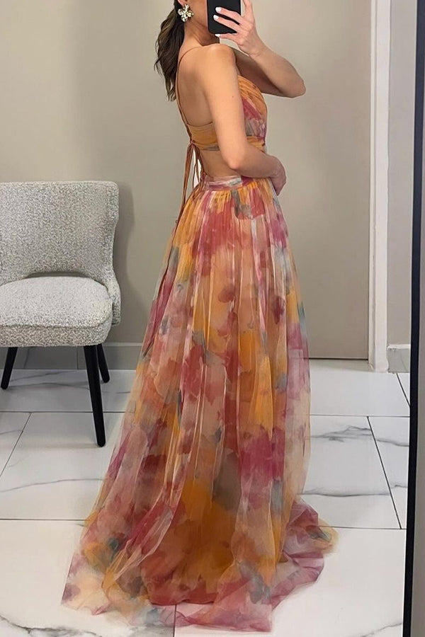 Gisele - Flattering Floral Maxi Dress
