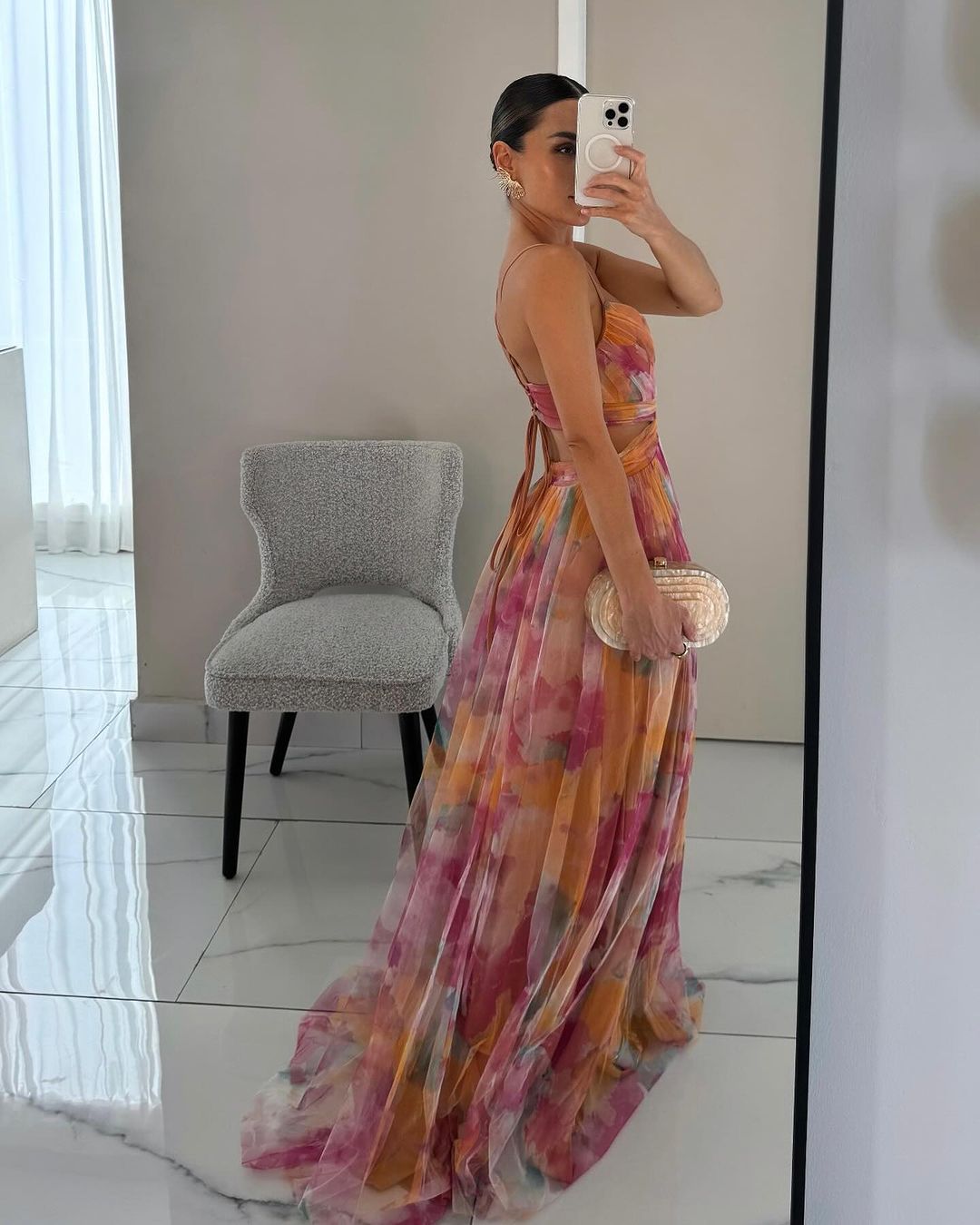 Gisele - Flattering Floral Maxi Dress